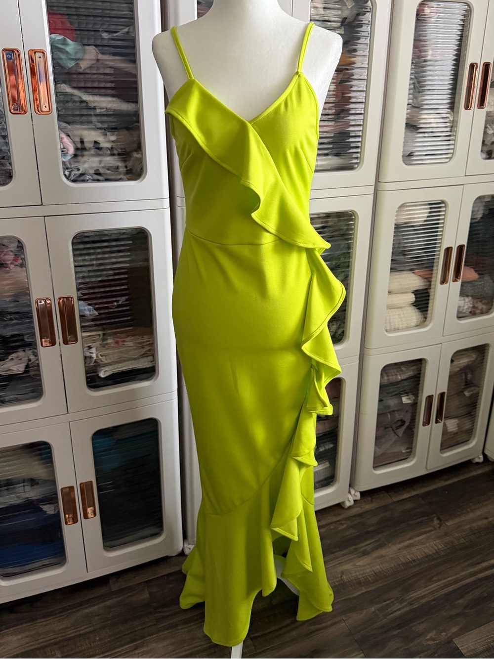 Lime Ruffle-Front Spaghetti Strap Dress - Picture 6 of 8